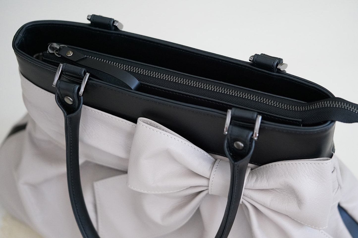 【ご当選者様用】リボンタックバッグ(ミルクティー)